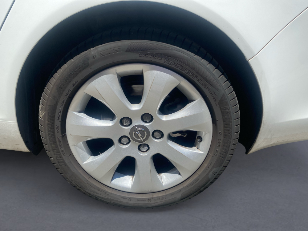 Opel Insignia Berlina Selective foto 9