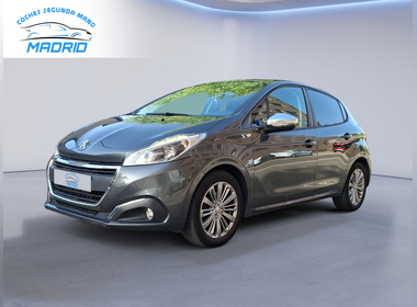 Peugeot - 208