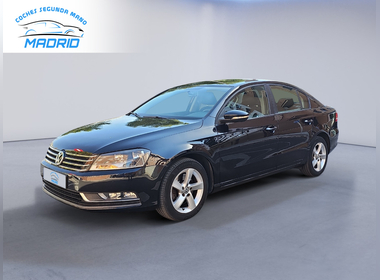 Volkswagen - Passat
