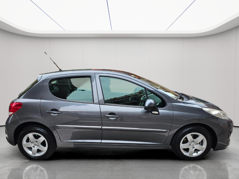 Peugeot 207 Active foto 10