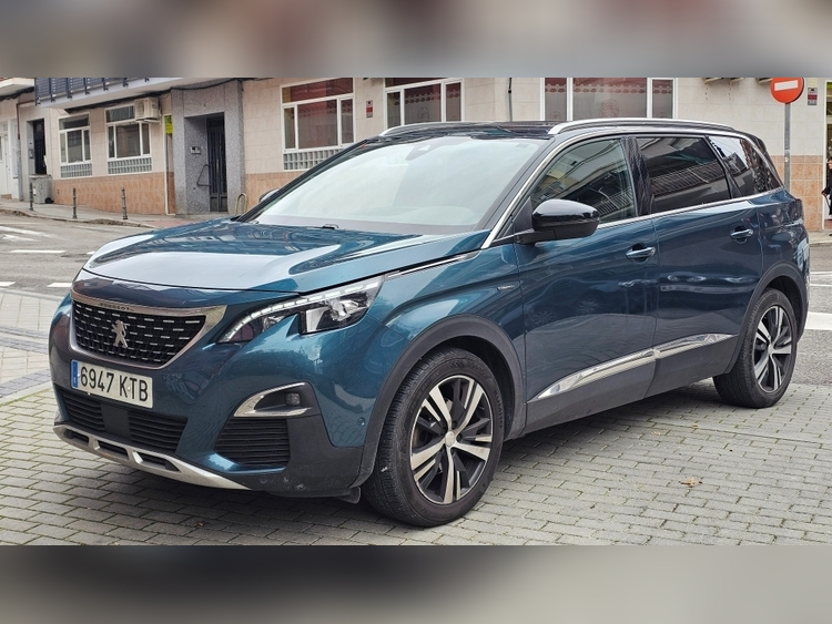 Peugeot 5008 GT Line foto miniatura