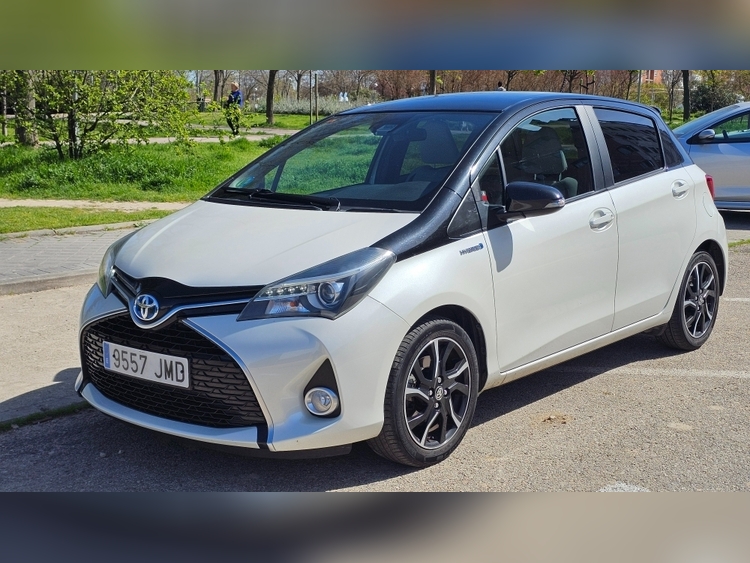 Toyota Yaris Hybrid Feel! foto miniatura